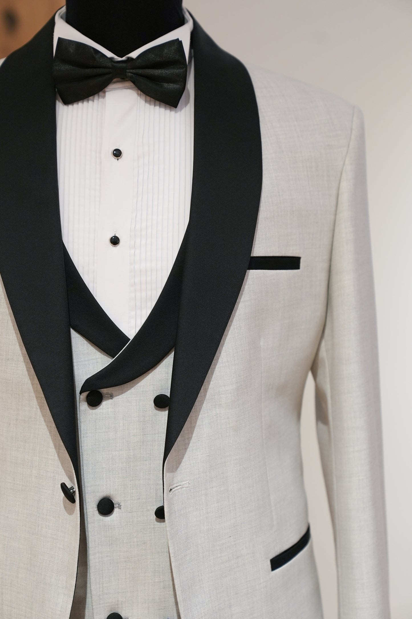 BASIC SLIM GRAY TUXEDO SUITS