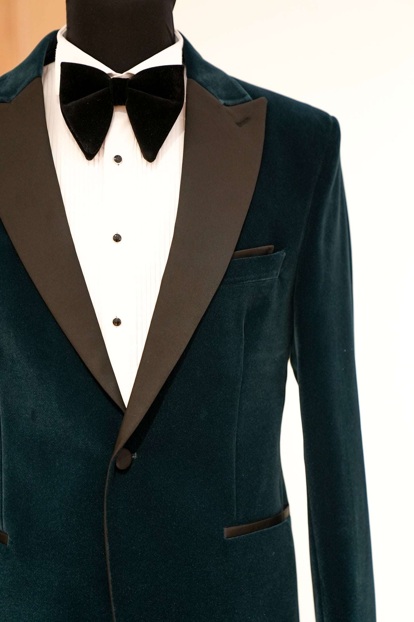 VELVET DARK GREEN TUXEDO SUIT