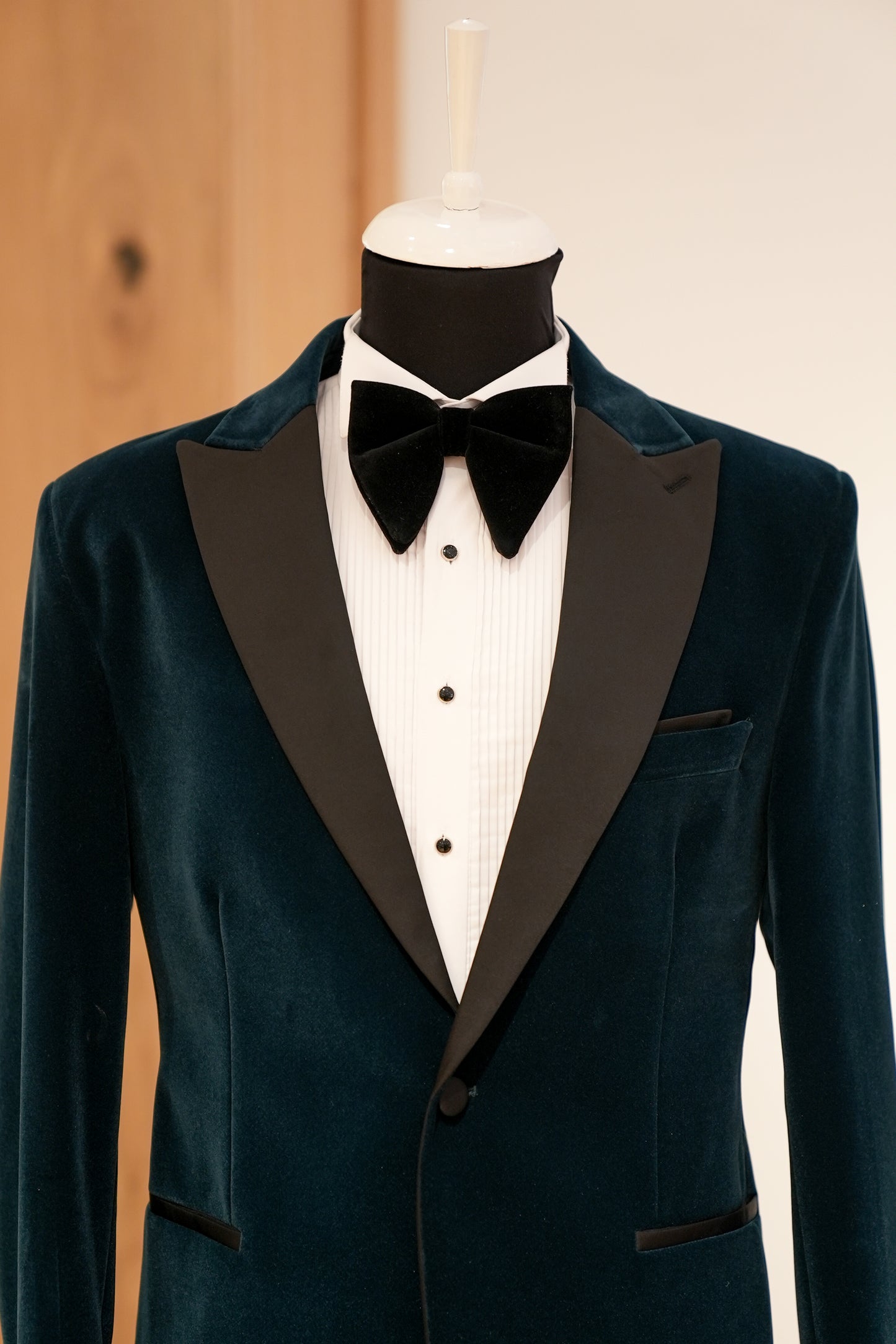 VELVET DARK GREEN TUXEDO SUIT