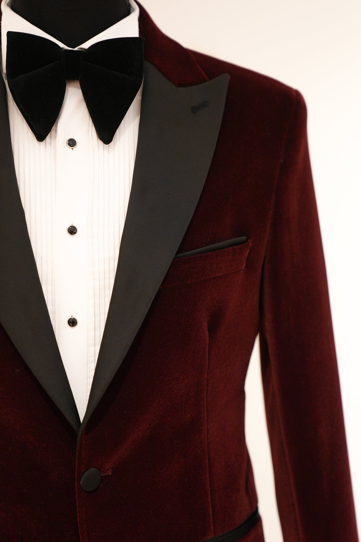 VELVET MAROON TUXEDO SUIT