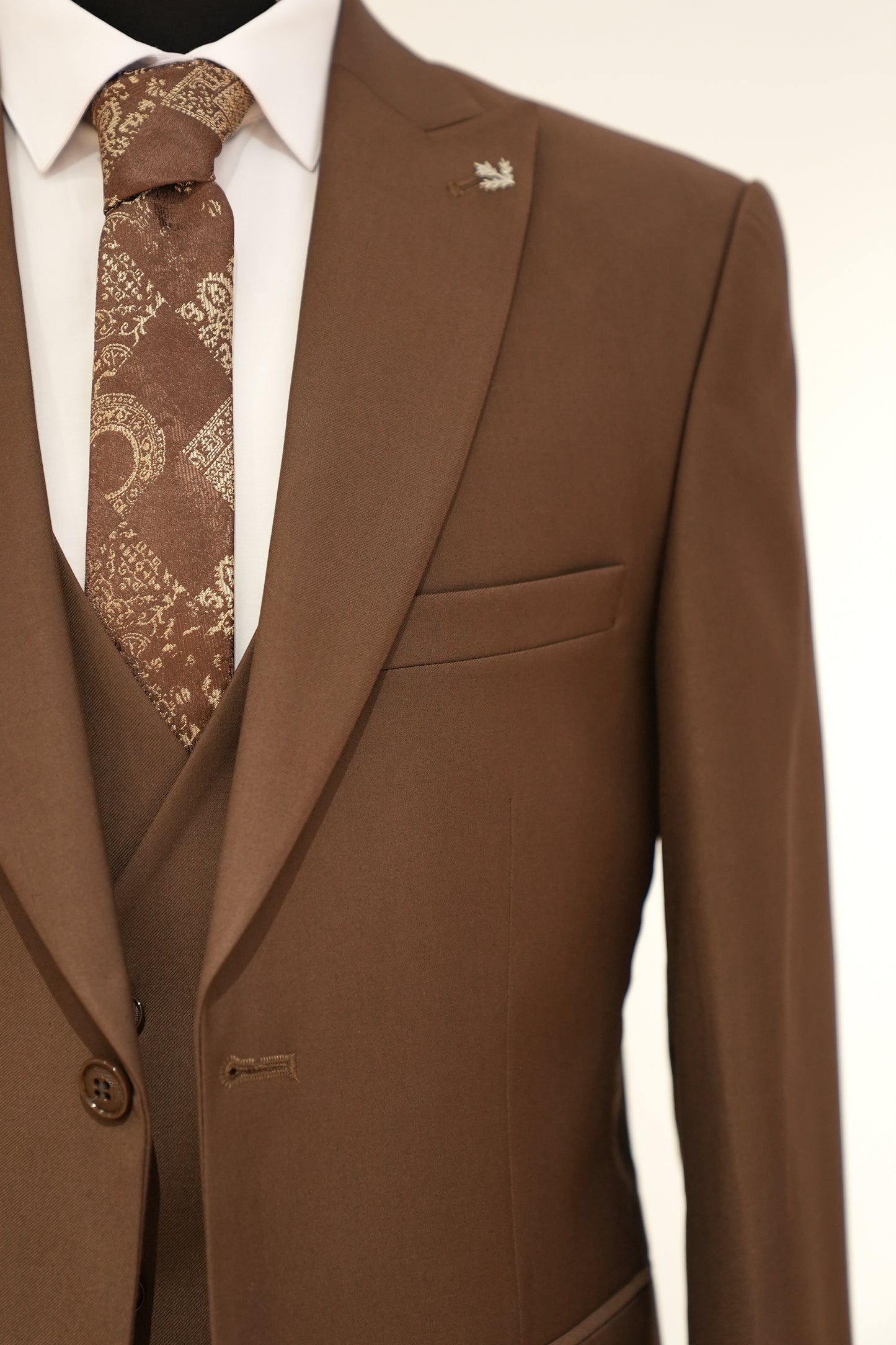 DARK BROWN SLIM SUIT