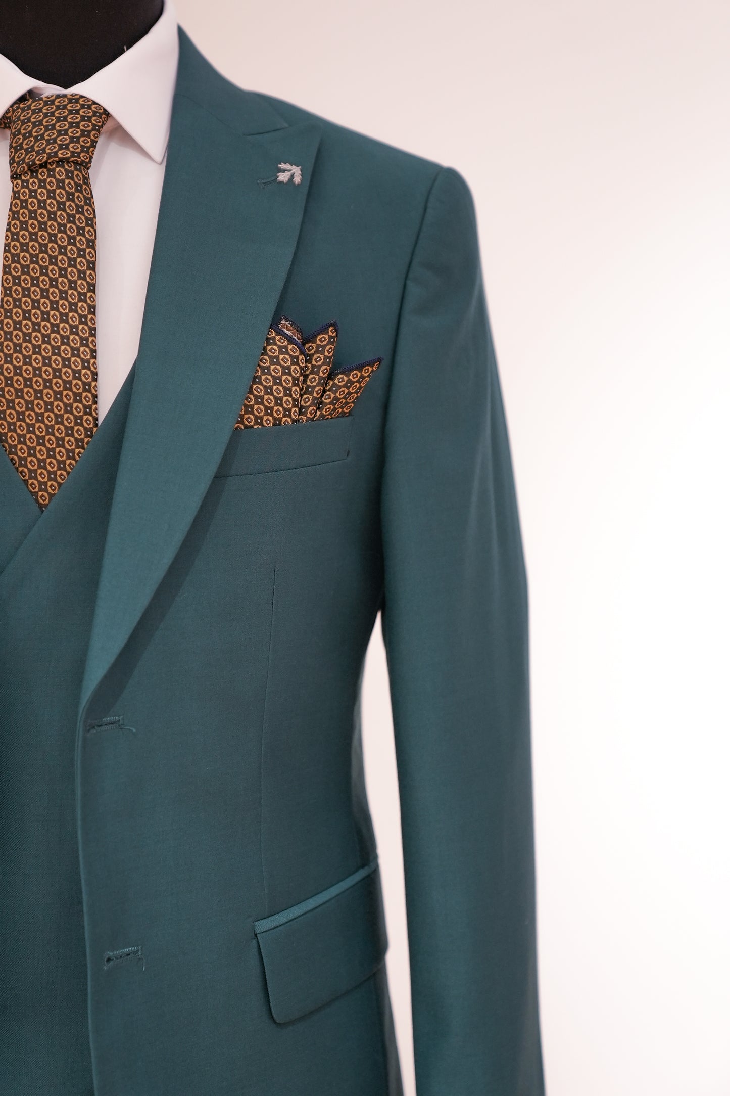 DARK GREEN SLIM SUIT