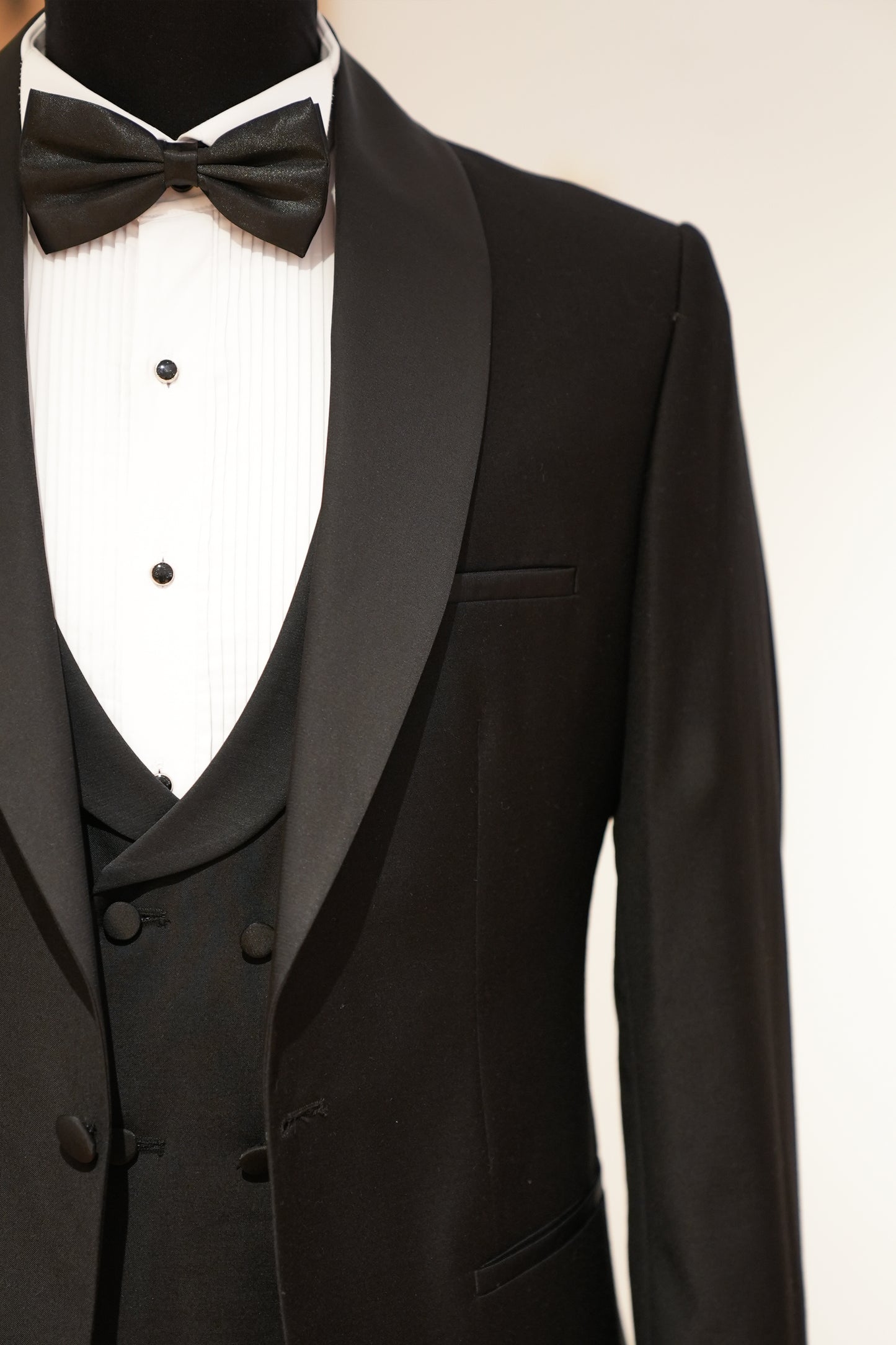 BASIC SLIM BLACK TUXEDO SUITS