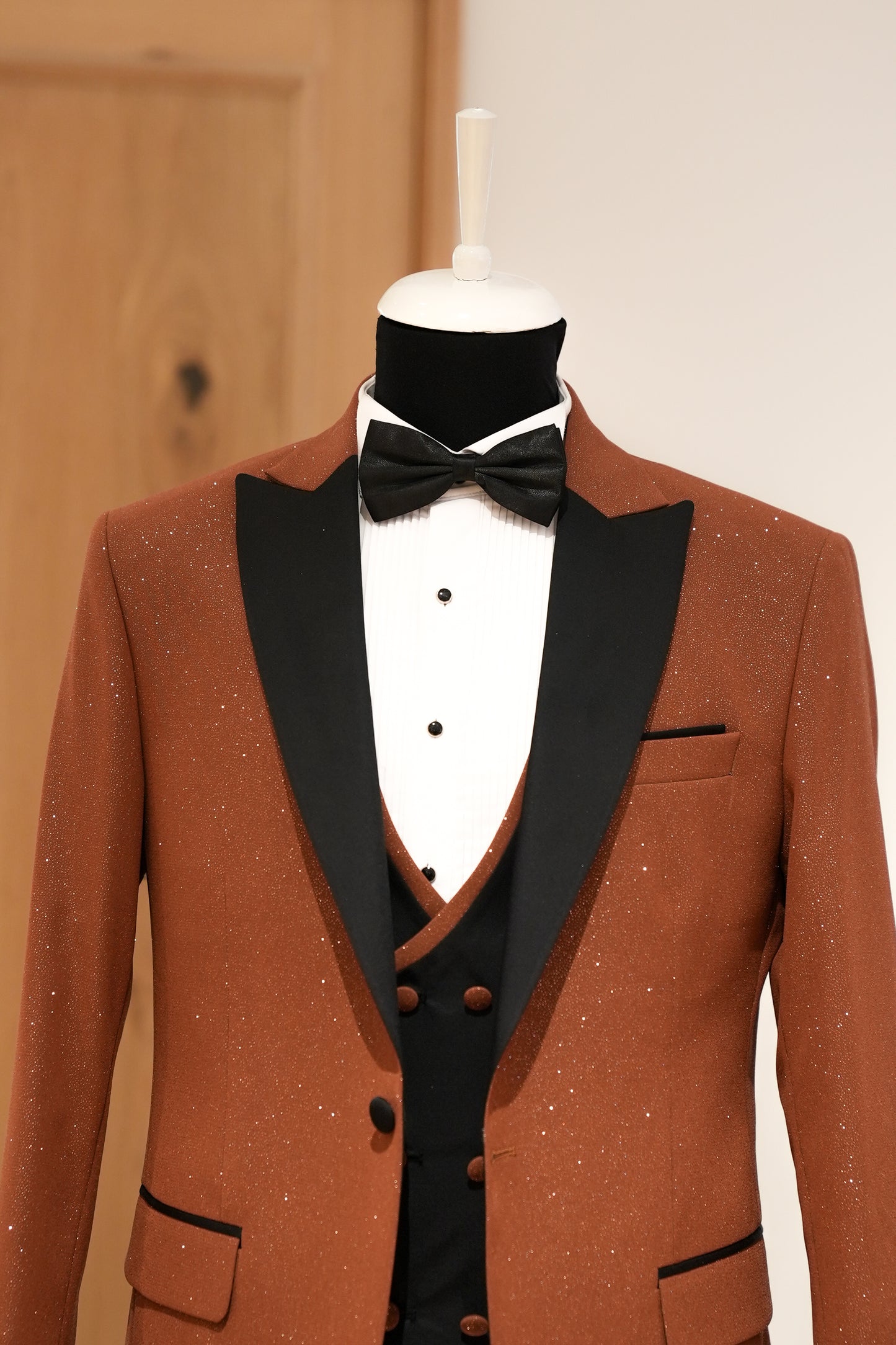 SPARKLE TUXEDO SUIT