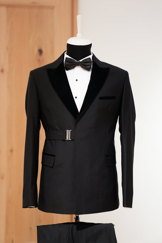 BLACK TUXEDO SUIT